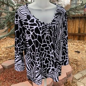 Diana Nicole Black & White Animal Print Blouse | M